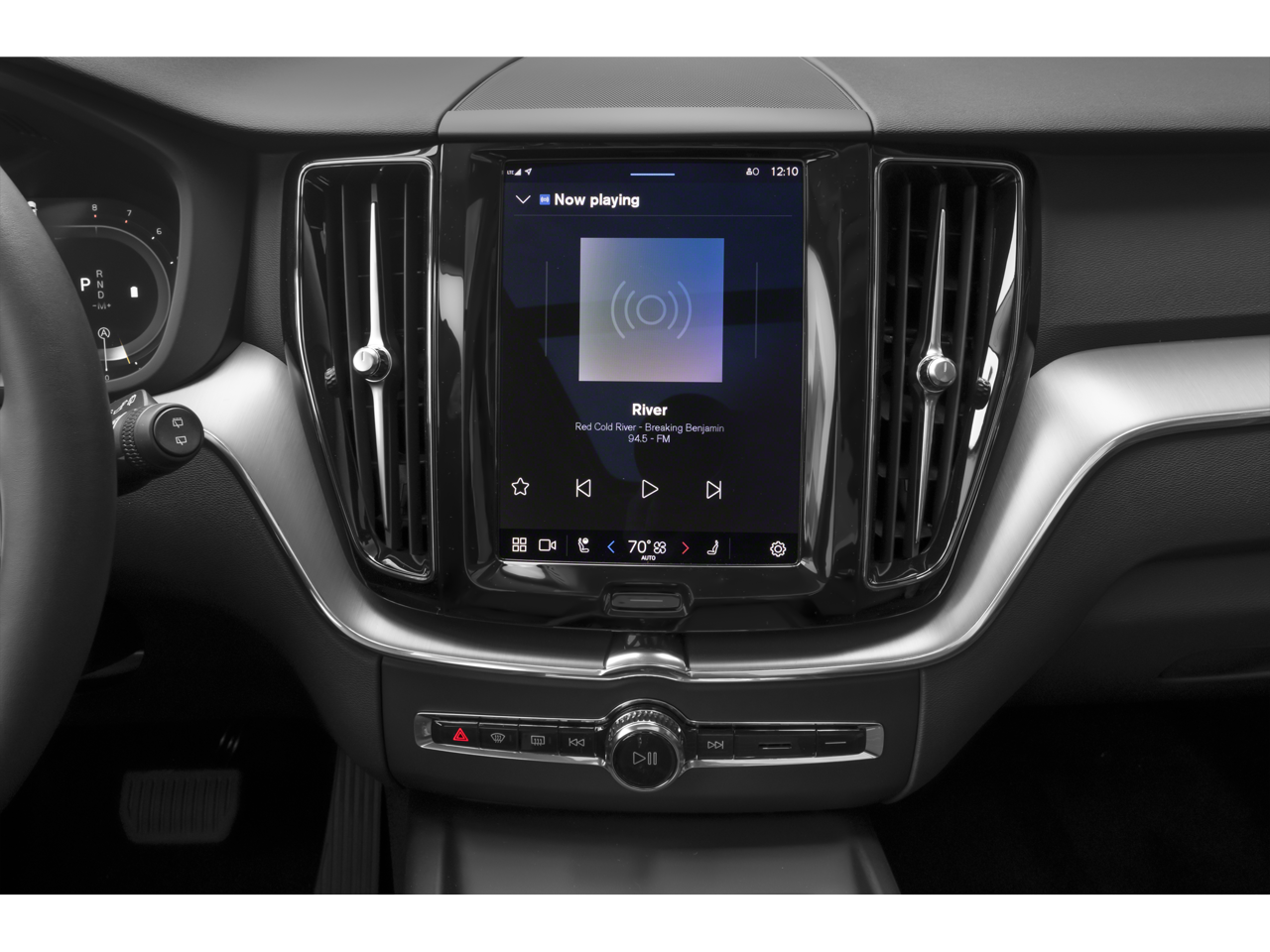 2023 Volvo XC60 Plus Bright Theme