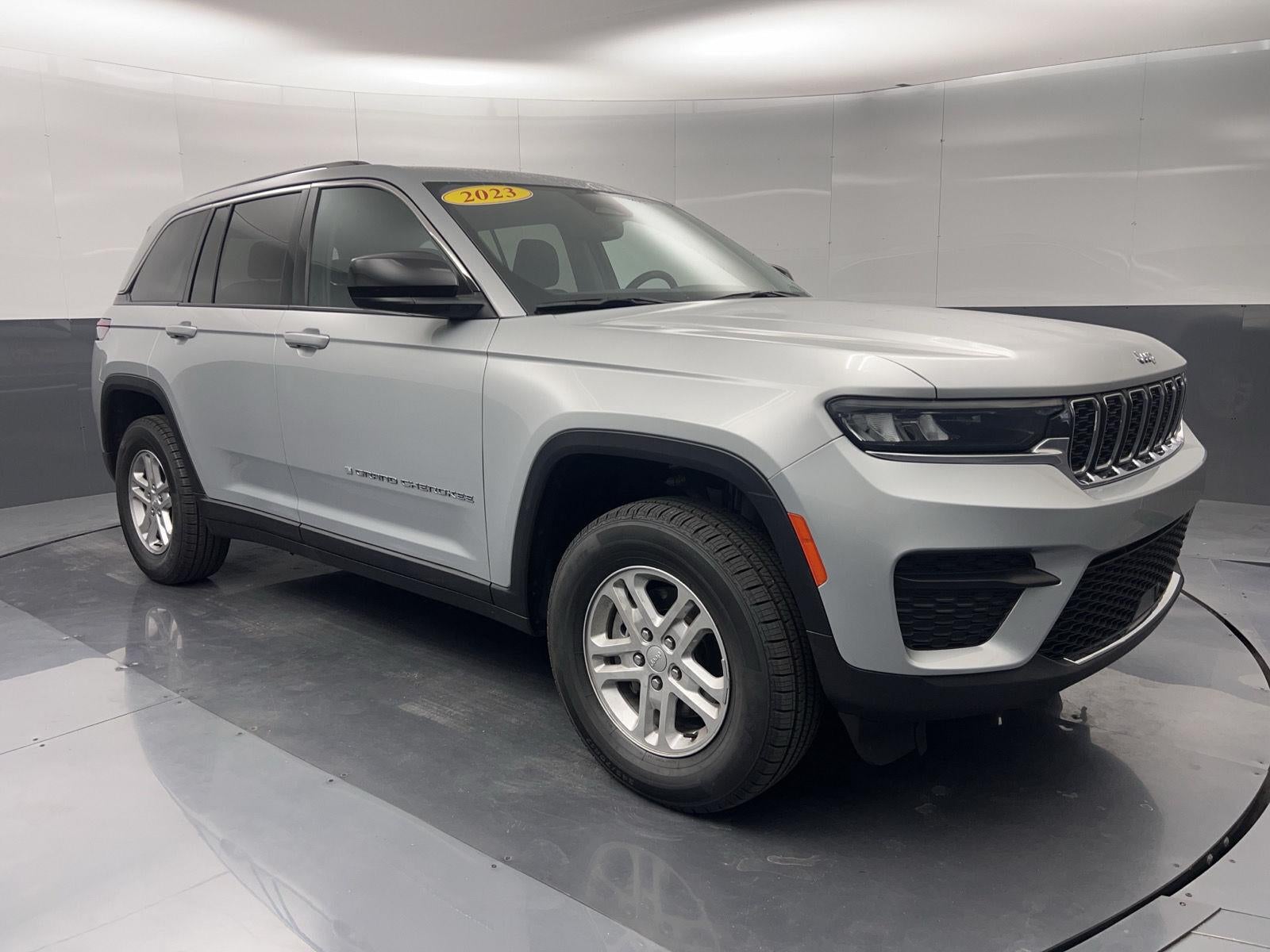 2023 Jeep Grand Cherokee Laredo