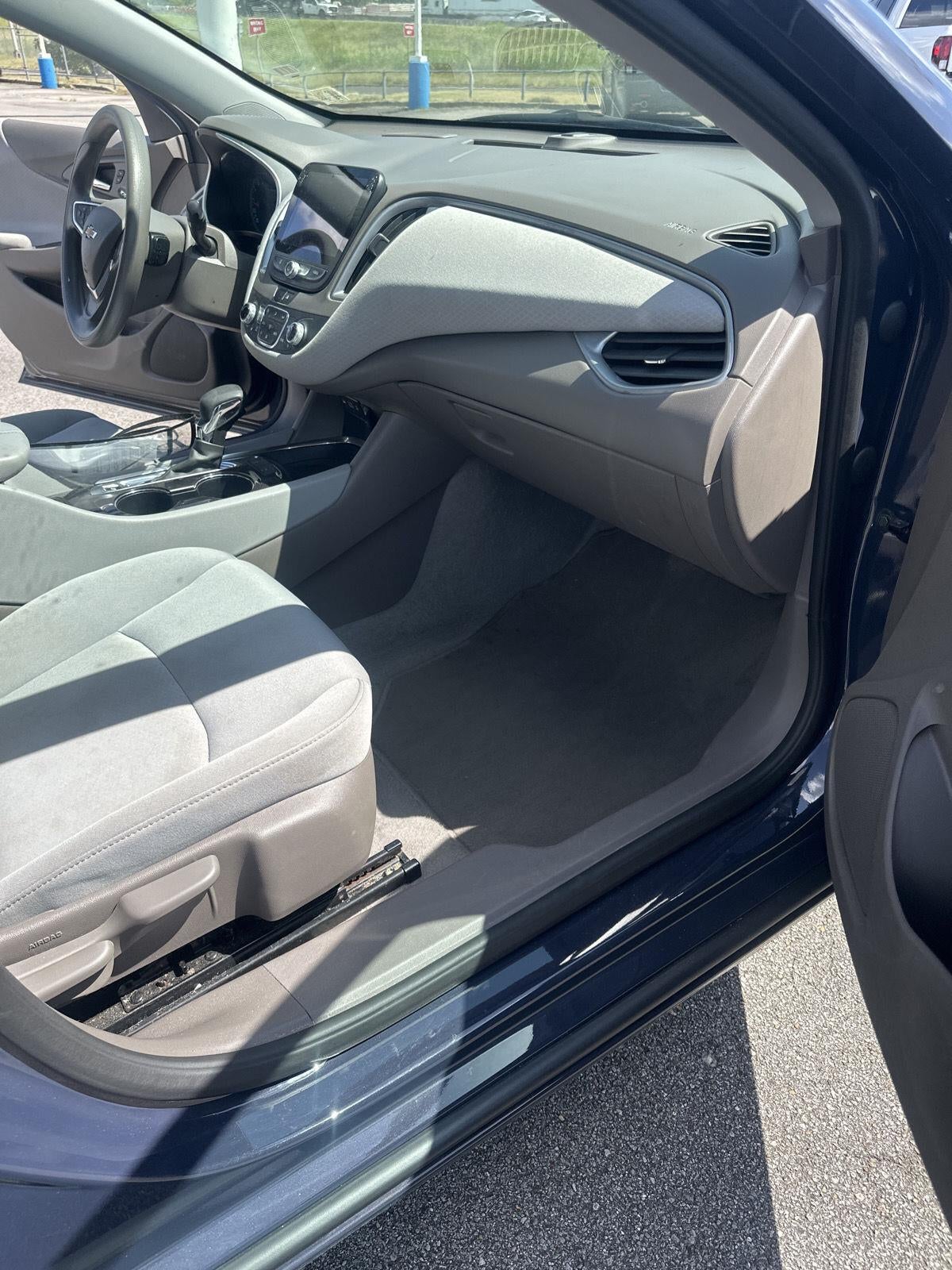 2025 Chevrolet Malibu LT