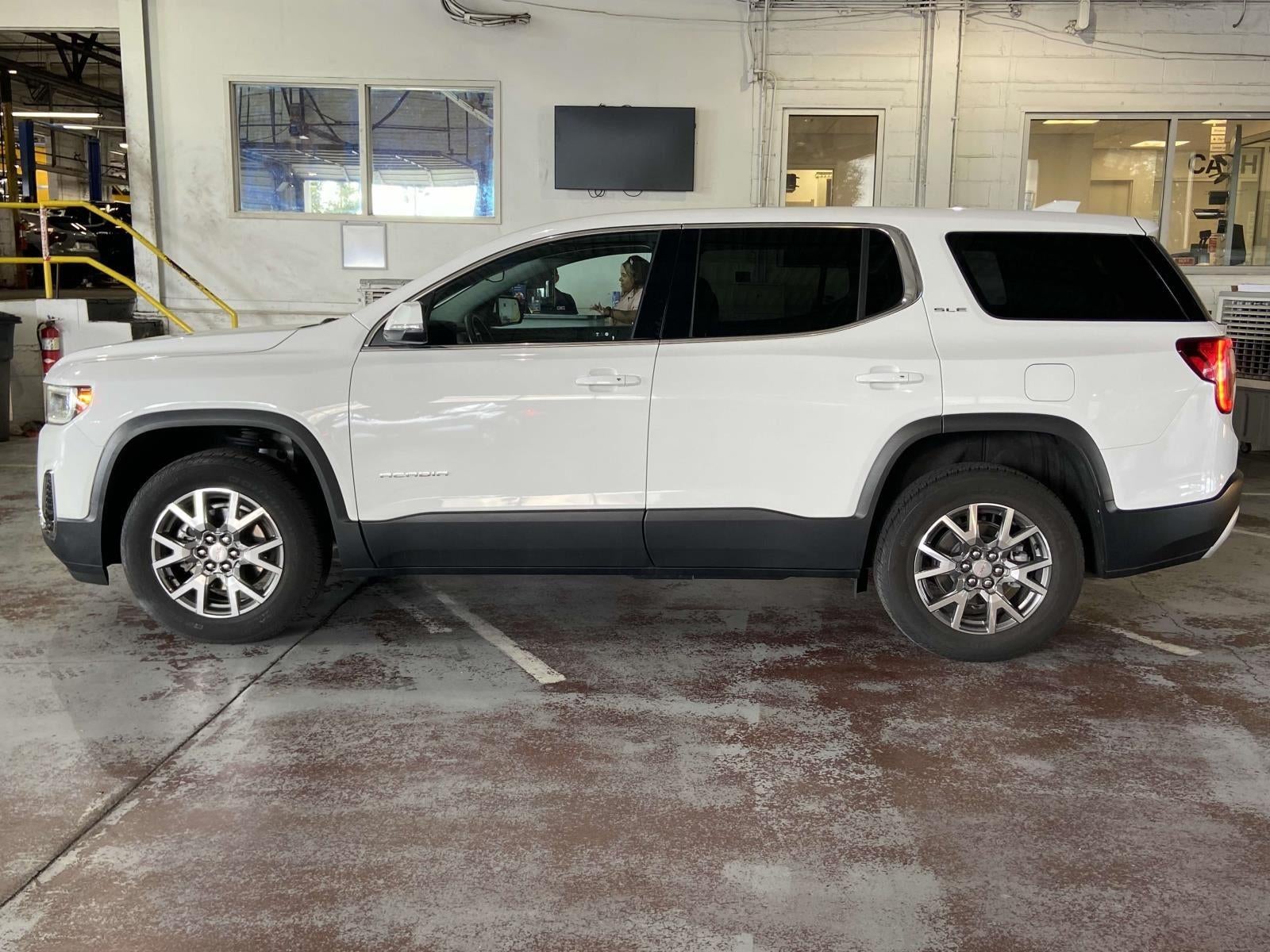 2023 GMC Acadia SLE