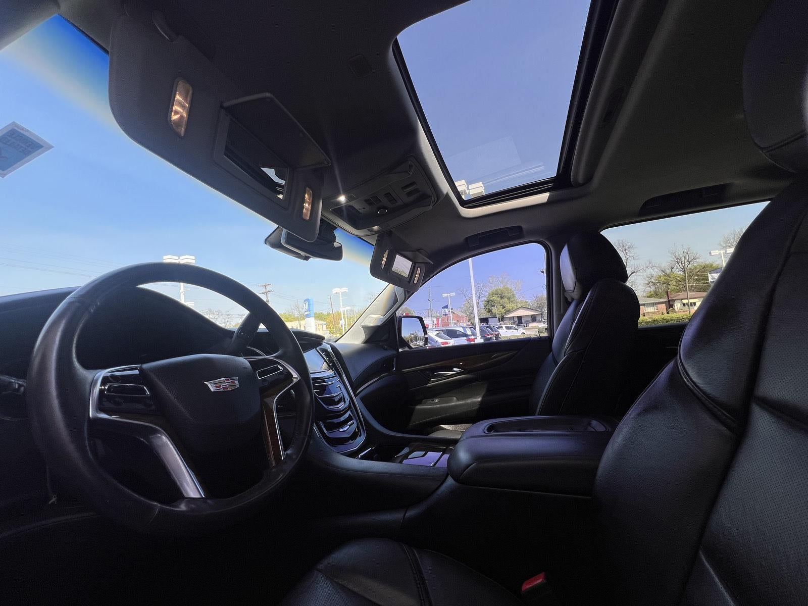 2017 Cadillac Escalade Luxury