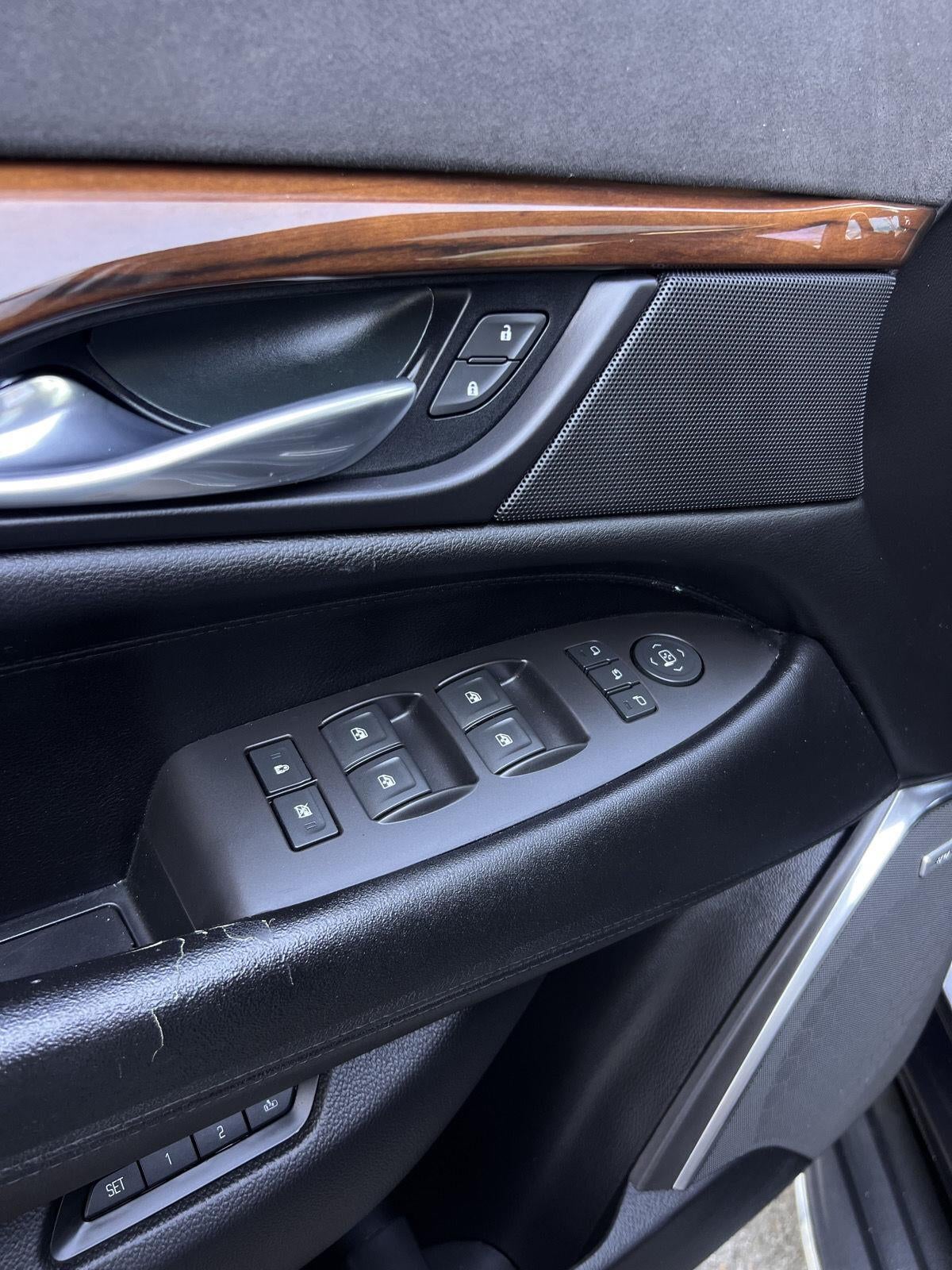 2017 Cadillac Escalade Luxury