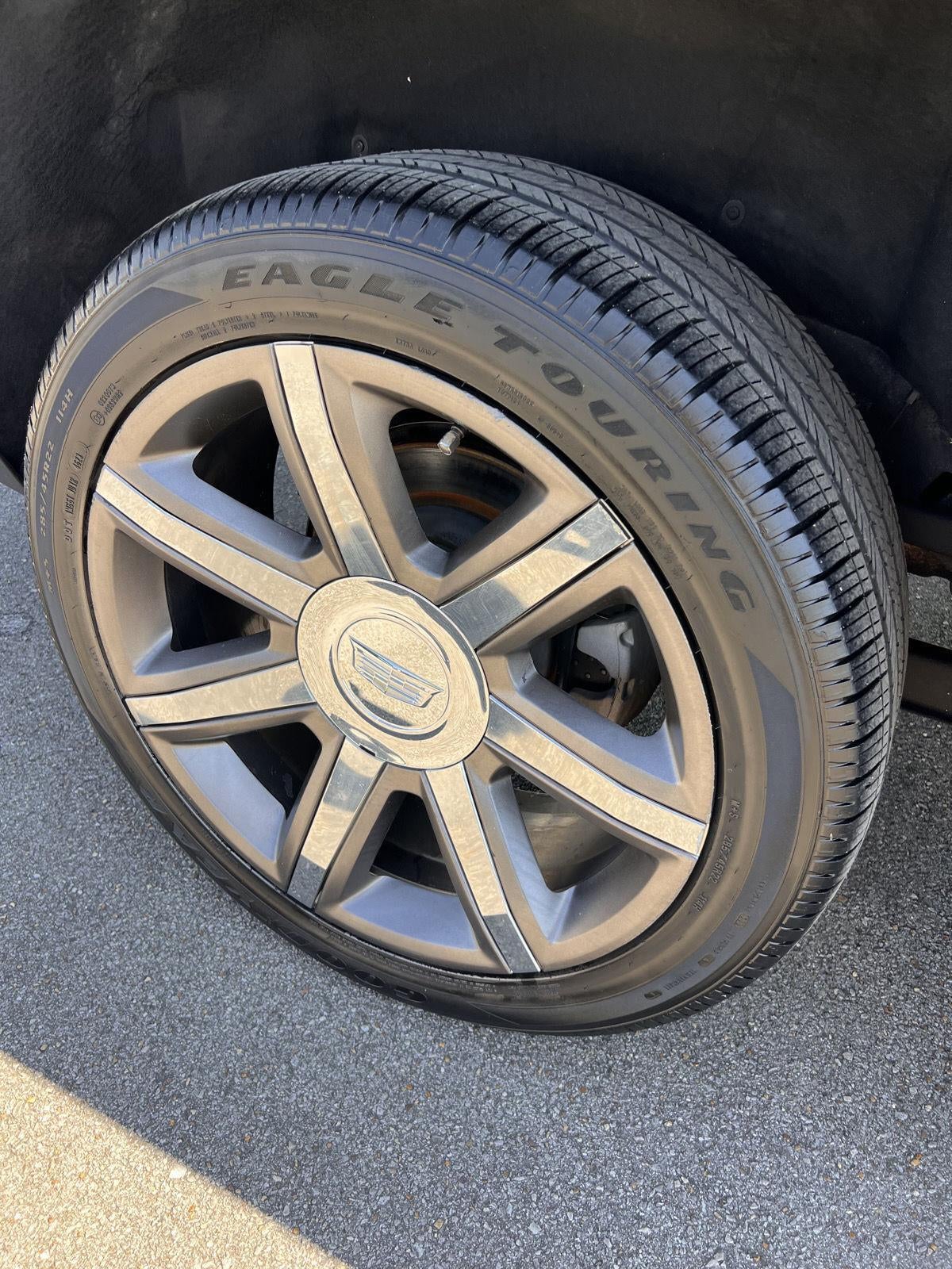 2017 Cadillac Escalade Luxury