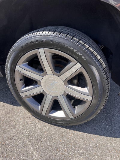 2017 Cadillac Escalade Luxury