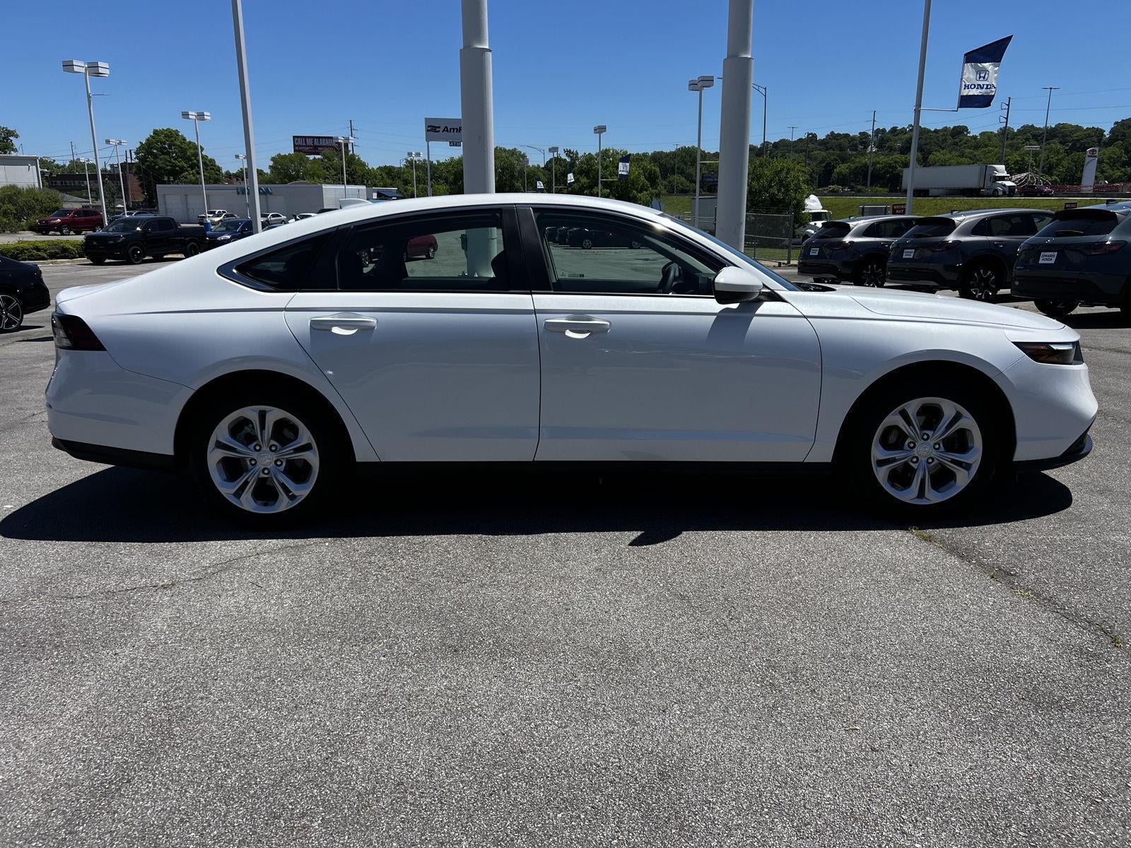 2025 Honda Accord LX - Photo 25