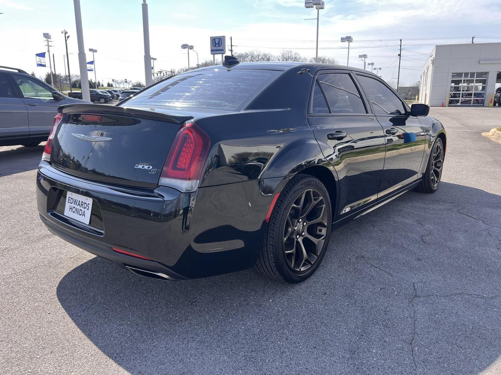 2016 Chrysler 300 300S Alloy Edition