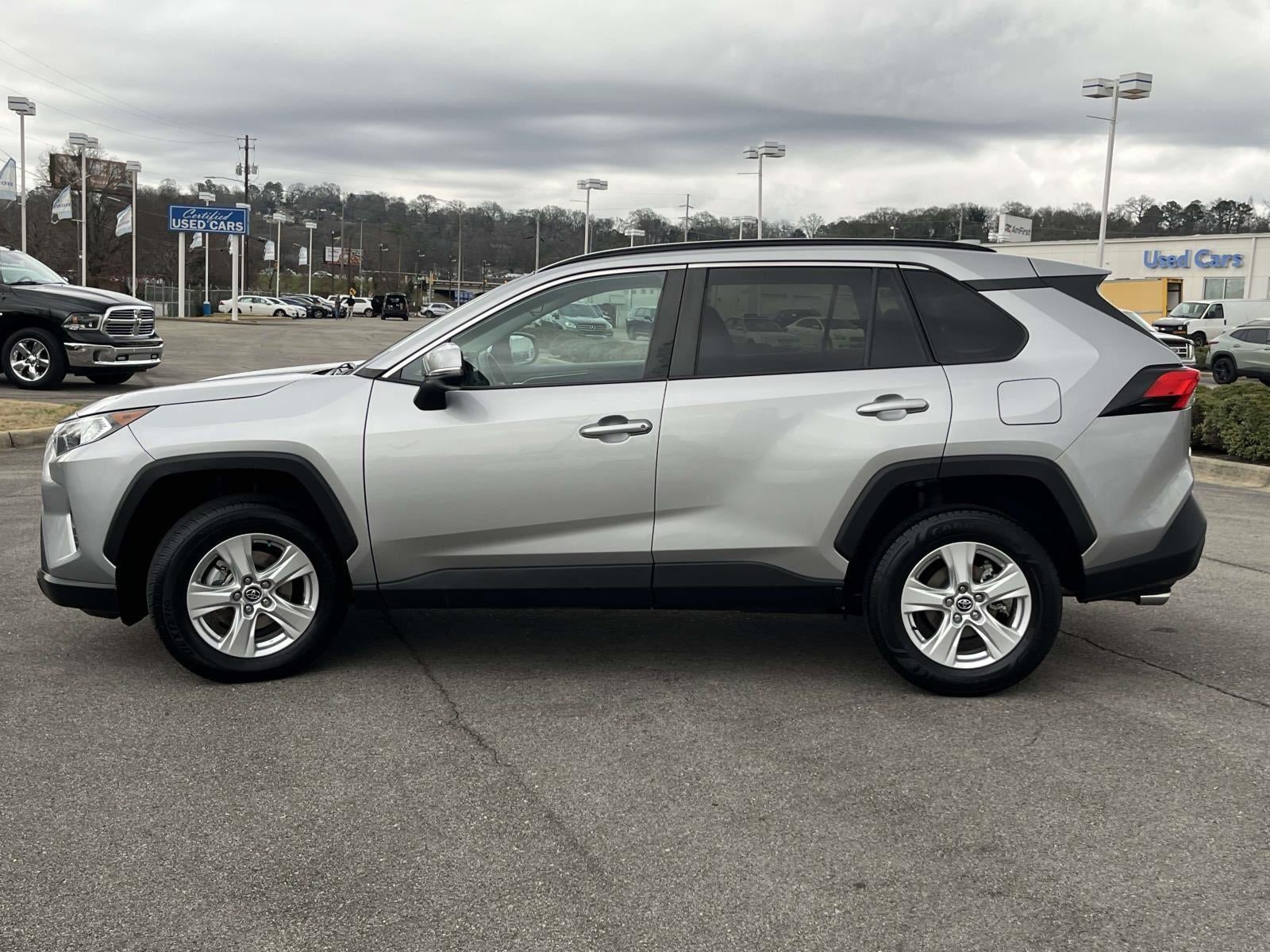 2020 Toyota RAV4 XLE