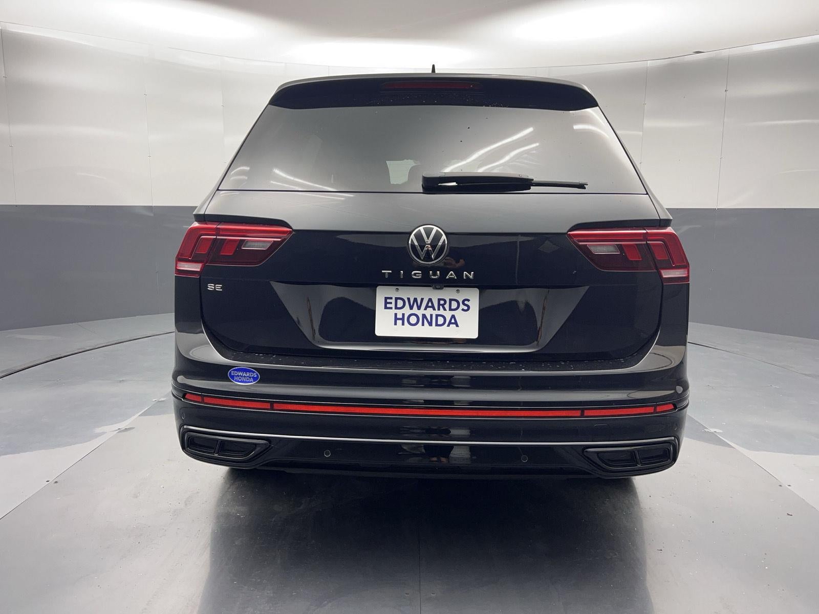 2022 Volkswagen Tiguan SE R-Line Black