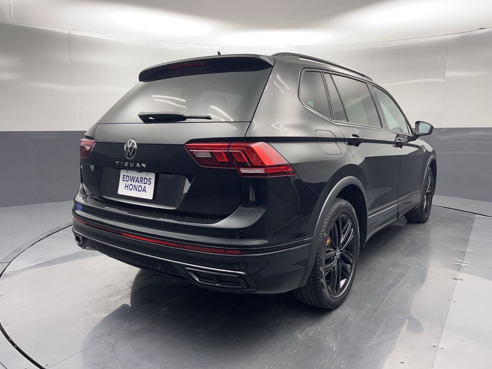 2022 Volkswagen Tiguan SE R-Line Black