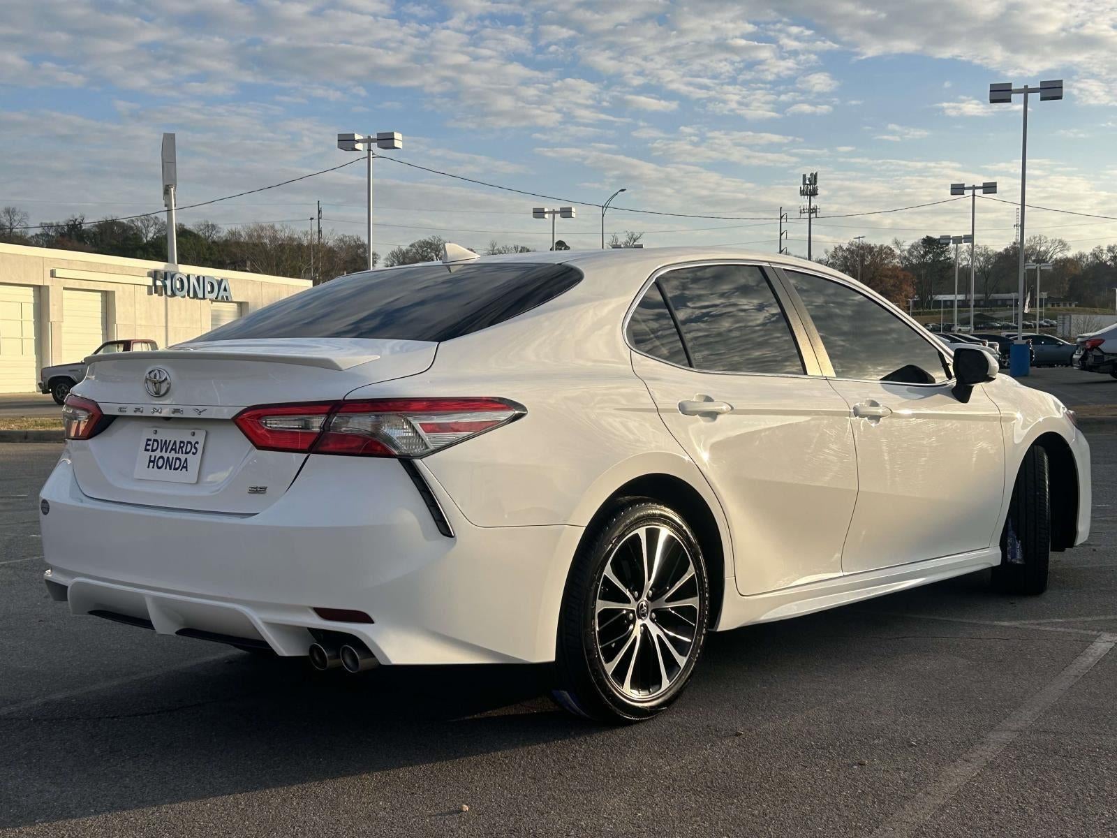 2019 Toyota Camry SE