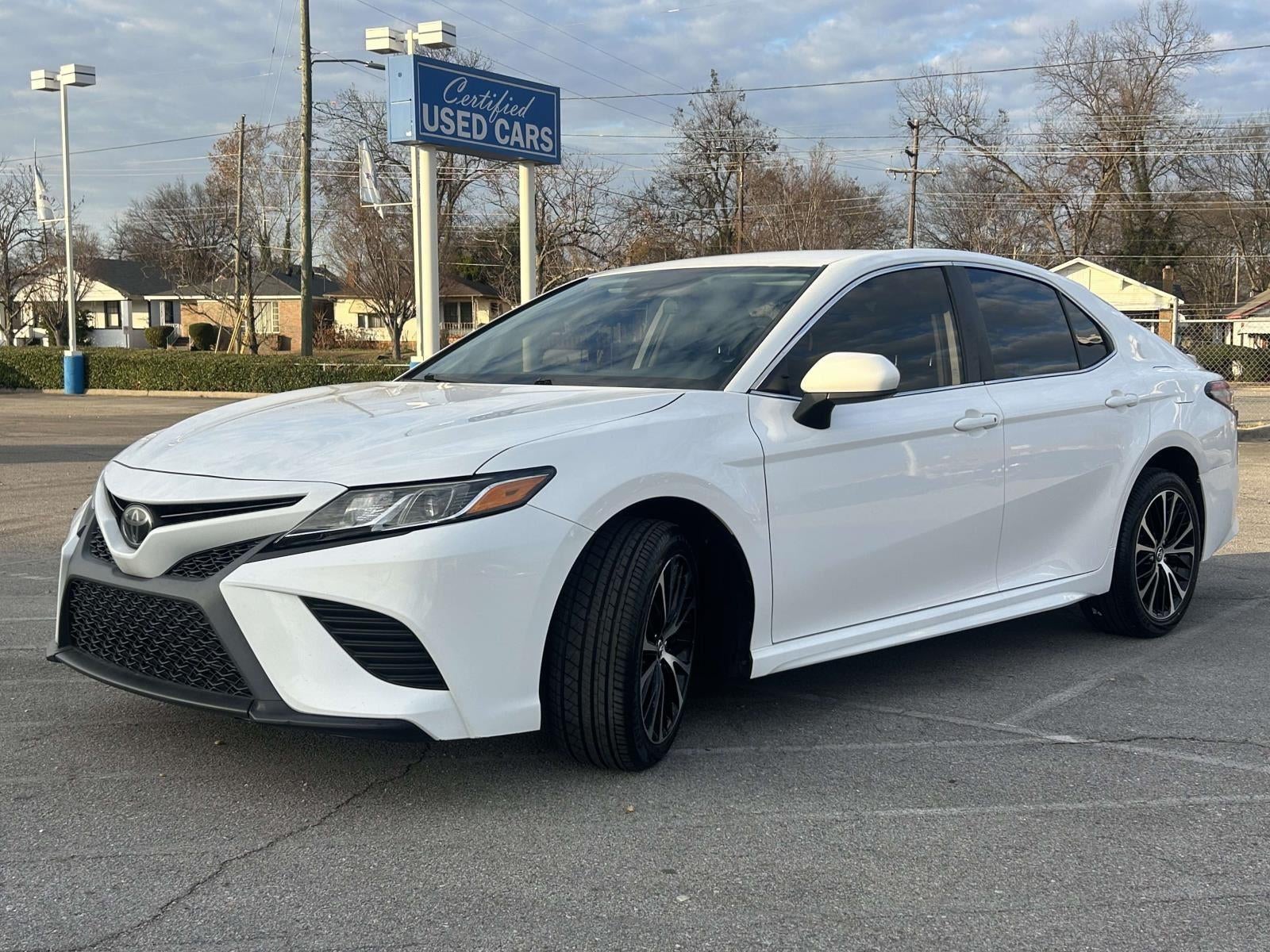 2019 Toyota Camry SE