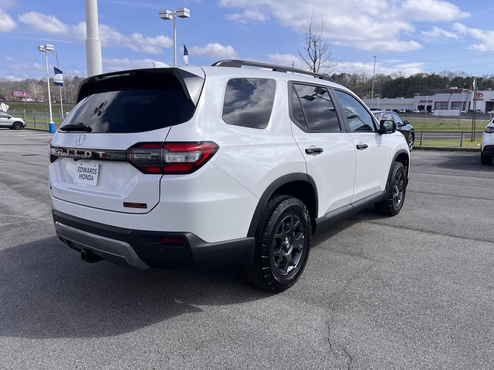 2026 Honda Pilot TrailSport