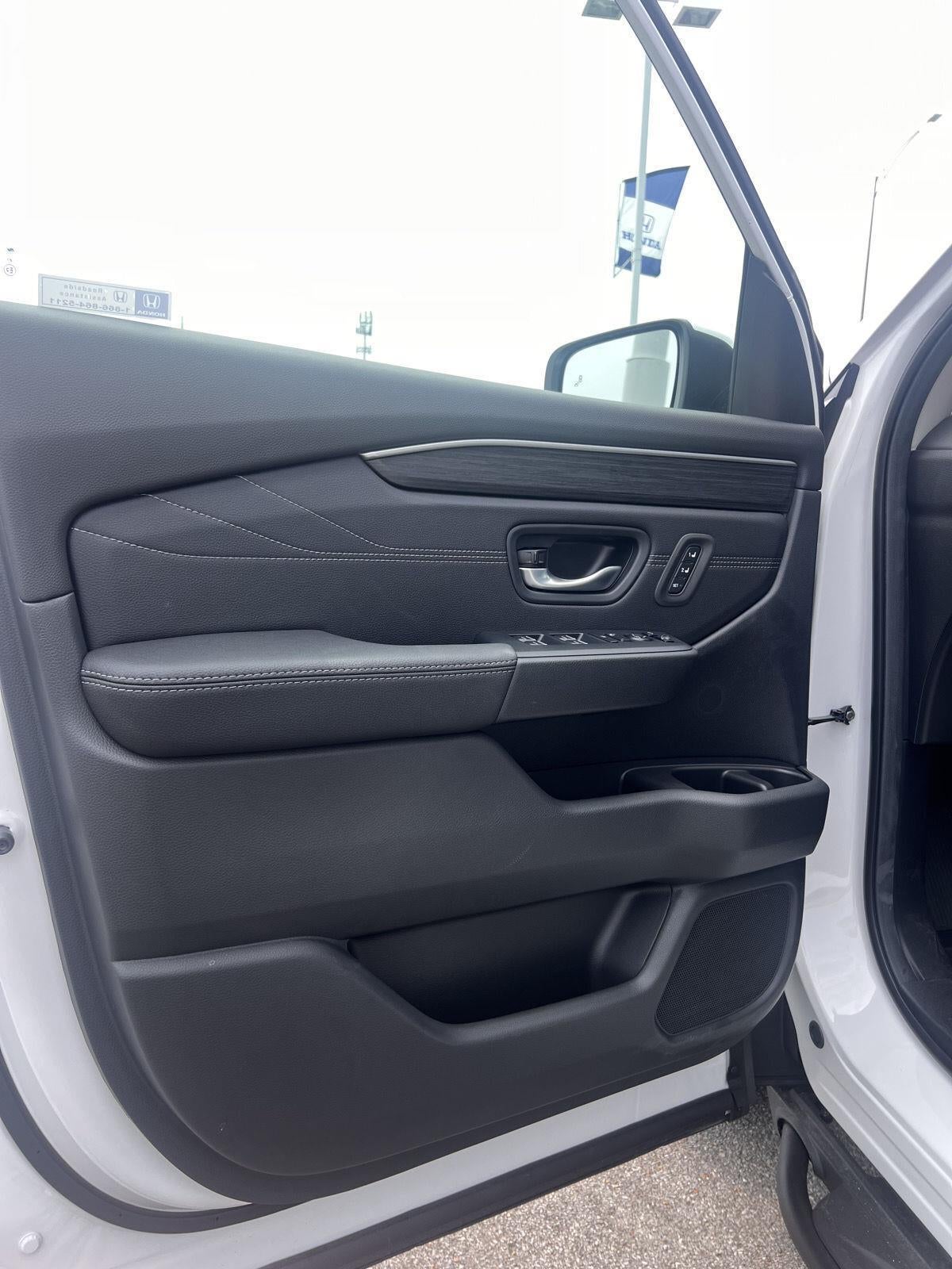 2026 Honda PILOT AWD Touring Blackout