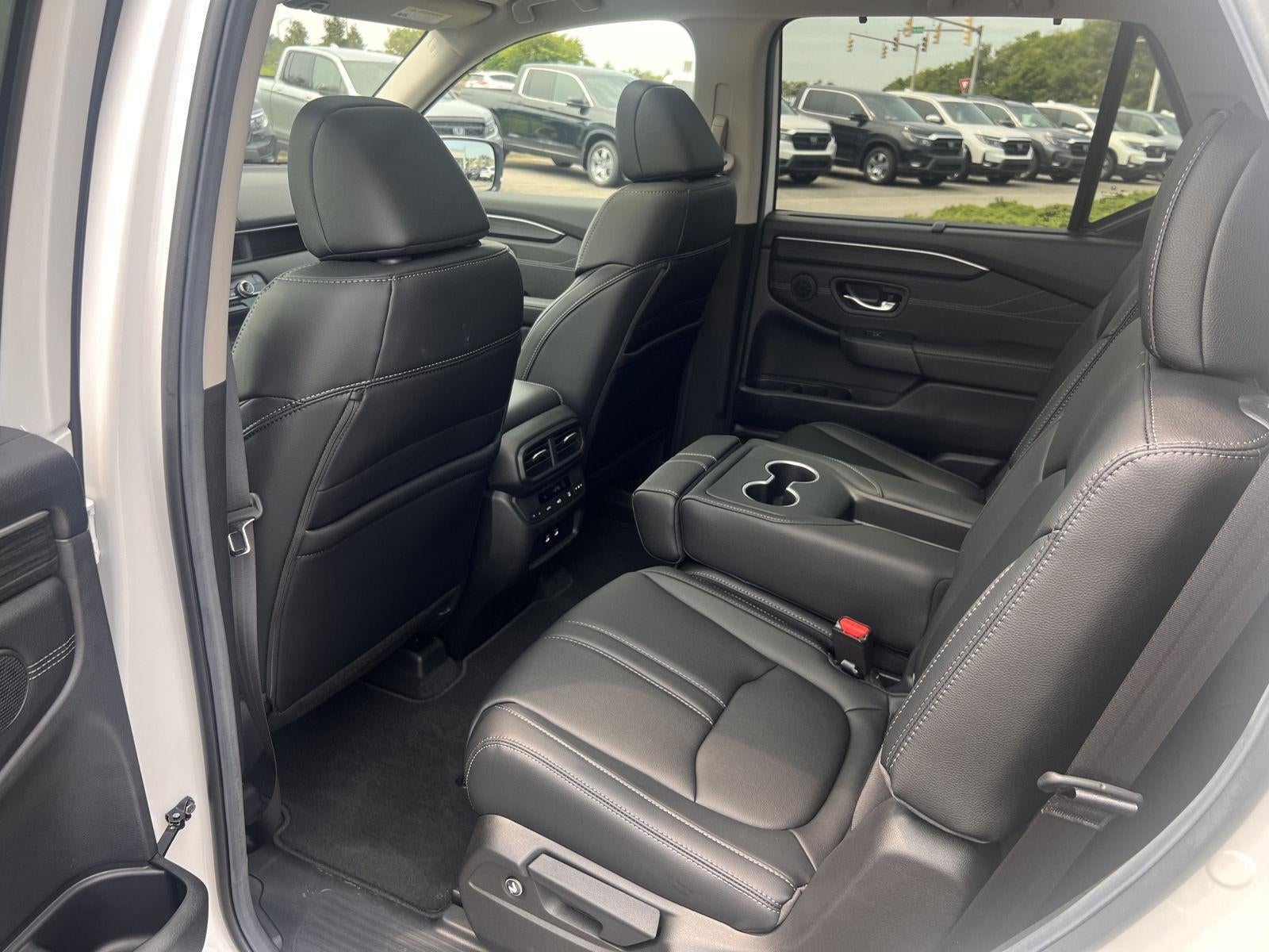 2026 Honda PILOT AWD Touring Blackout