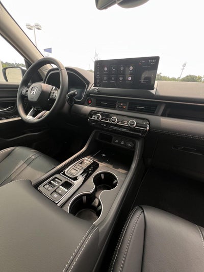 2026 Honda PILOT AWD Touring Blackout