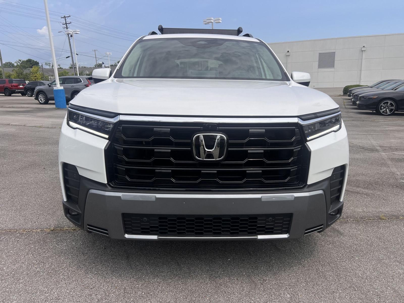 2026 Honda PILOT AWD Touring Blackout