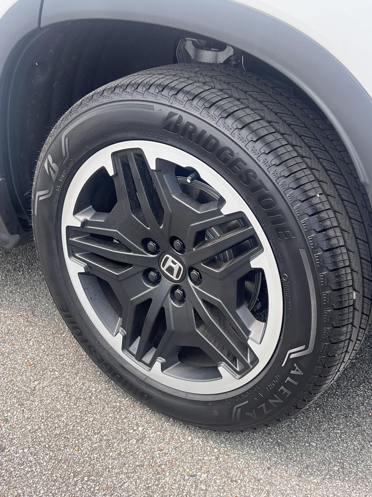 2026 Honda PILOT AWD Touring Blackout