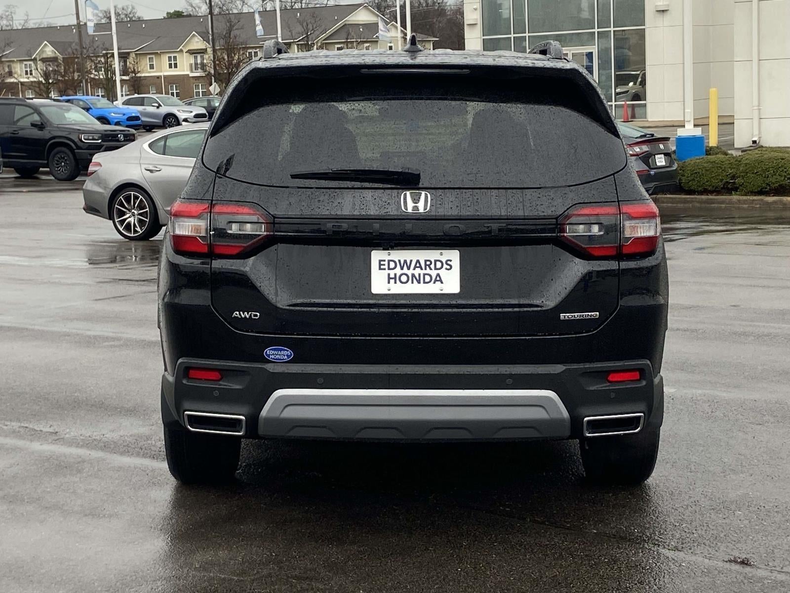 2025 Honda Pilot Touring