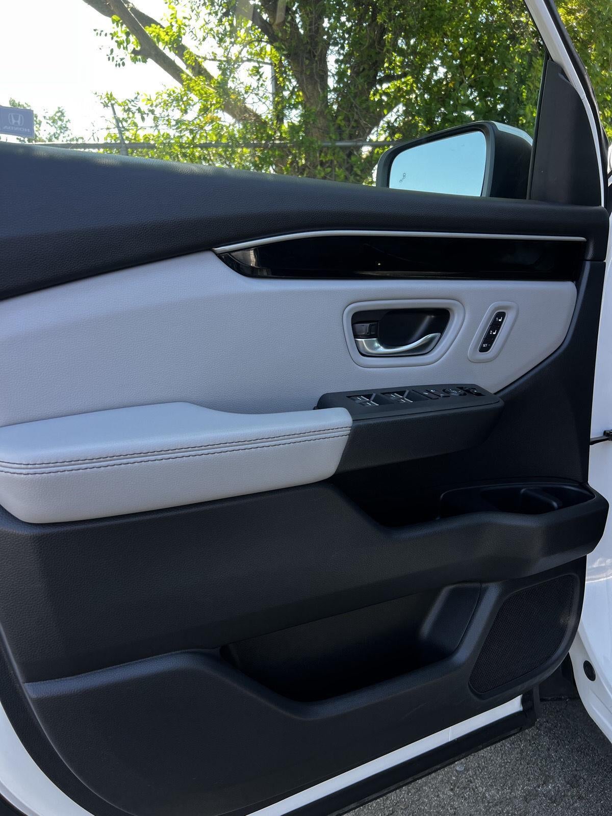 2023 Honda Pilot EX-L 8 Passenger