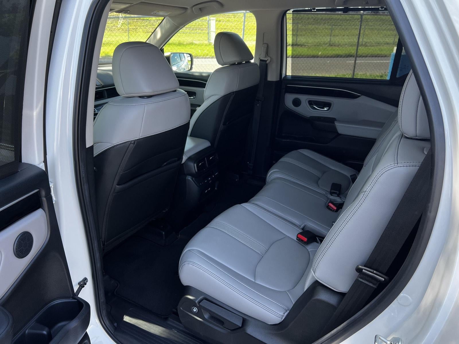 2023 Honda Pilot EX-L 8 Passenger
