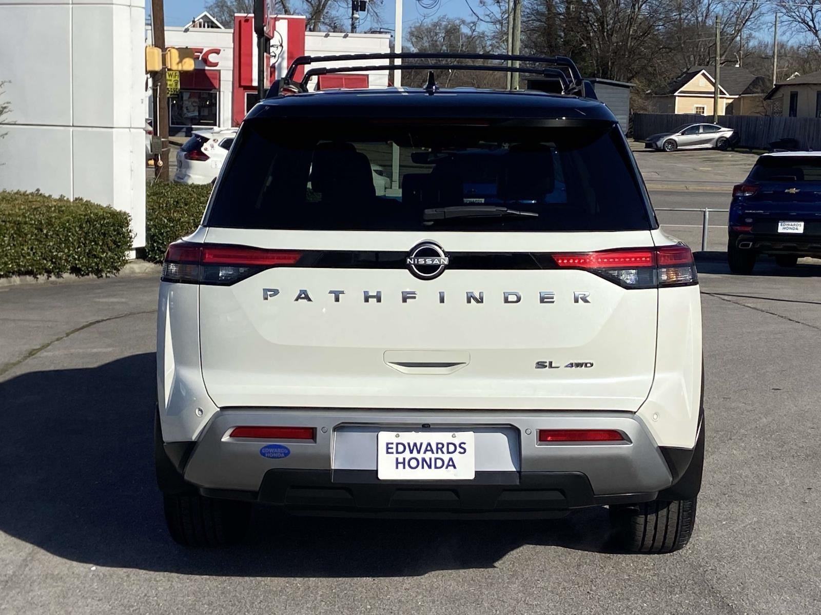 2023 Nissan Pathfinder SL