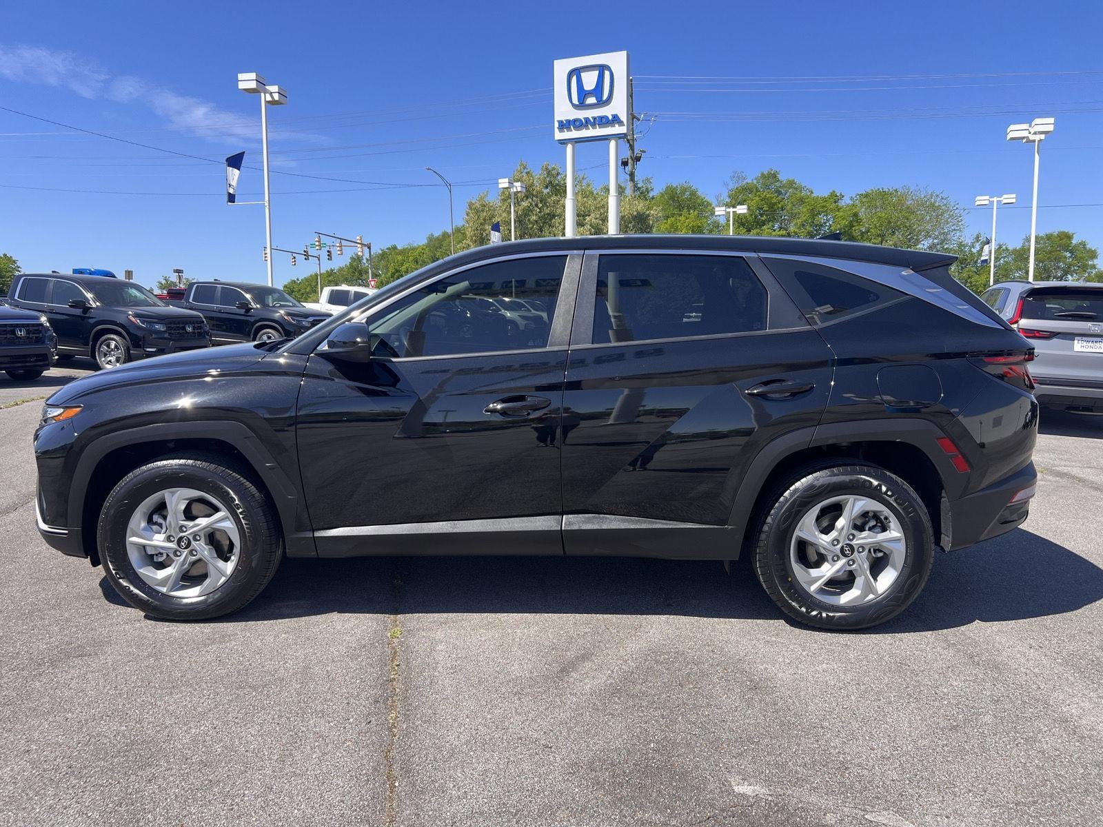 2023 Hyundai Tucson SE