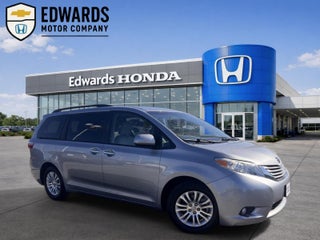2017 Toyota Sienna XLE