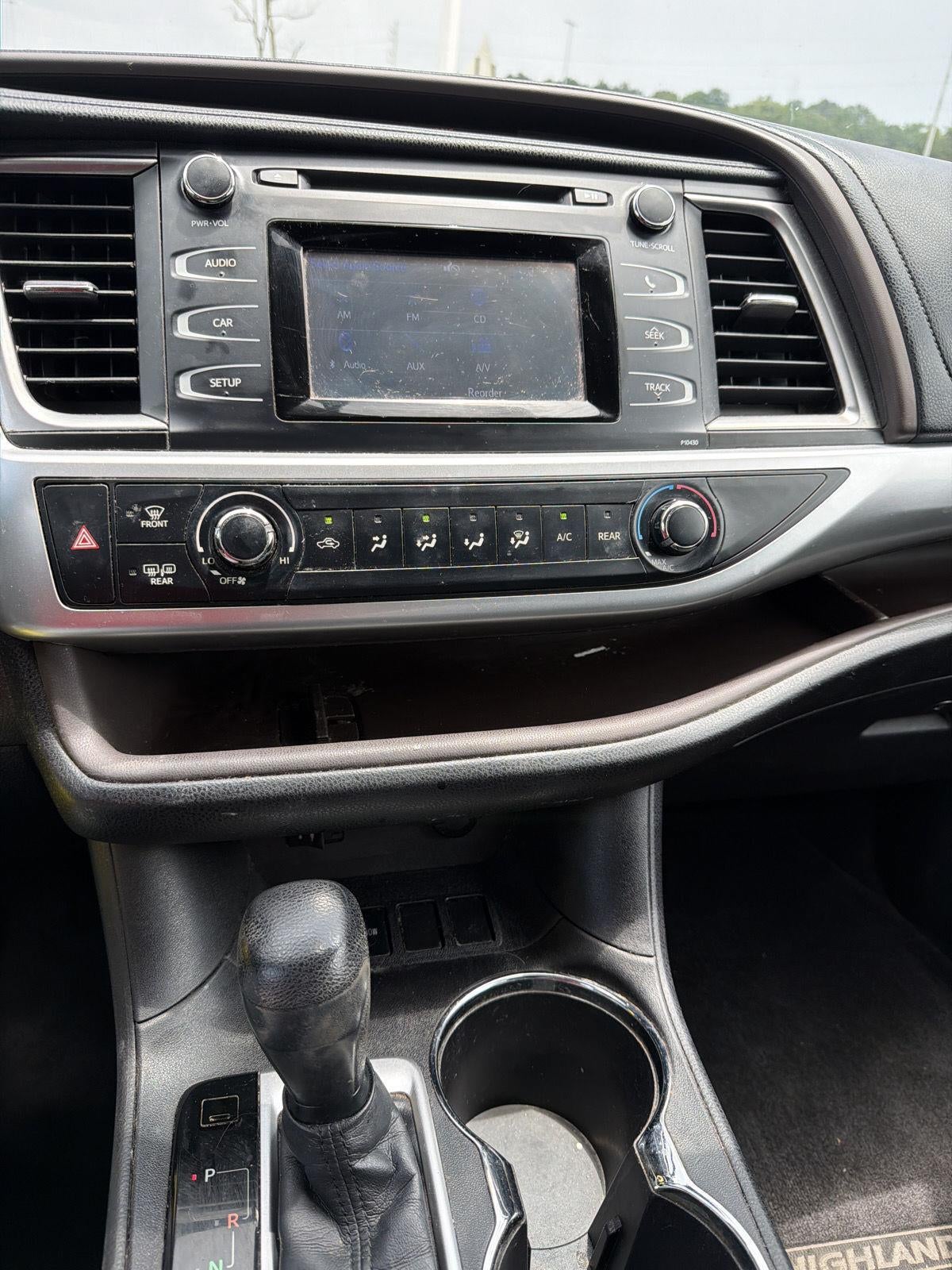 2015 Toyota Highlander LE