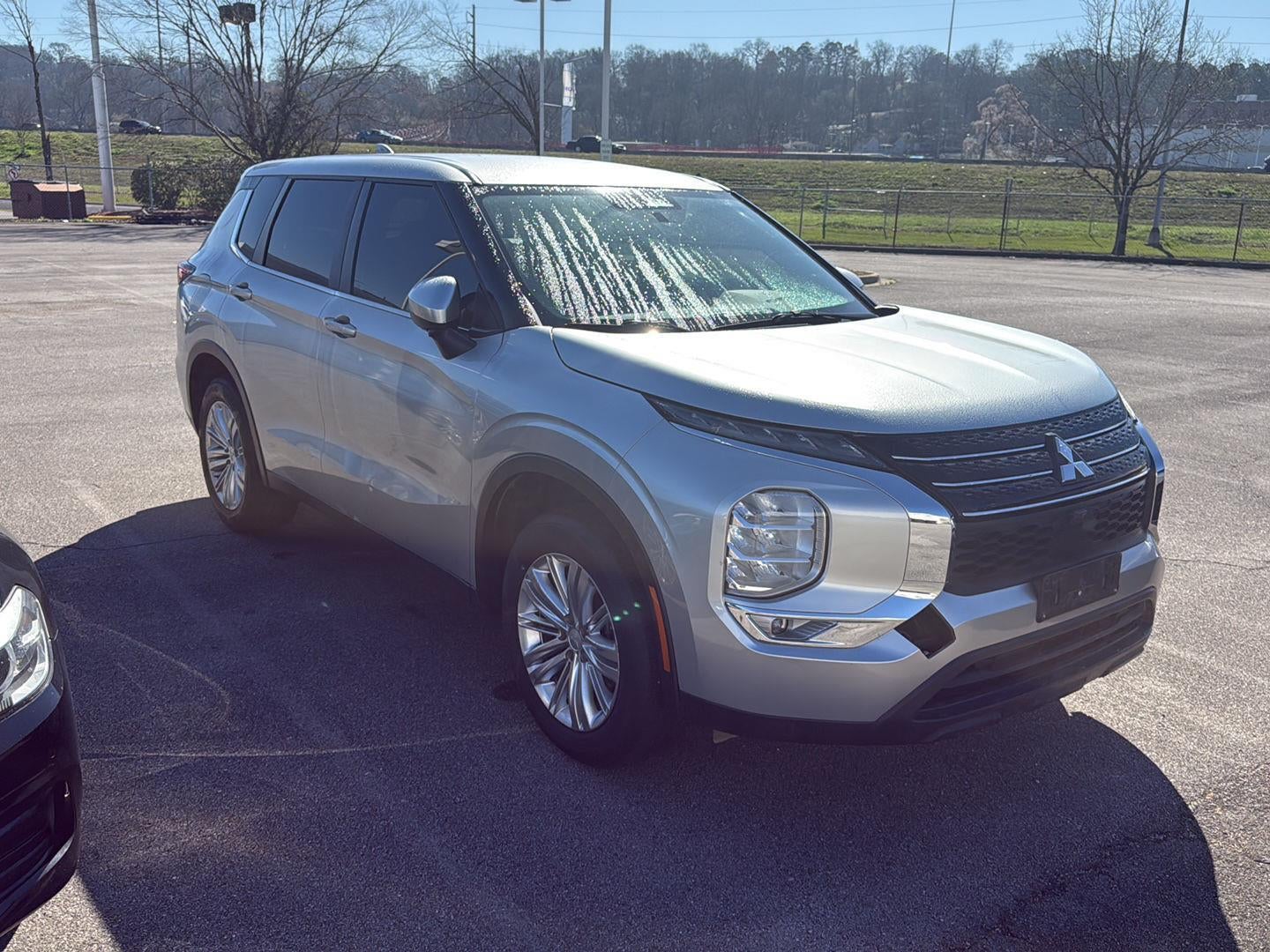 2022 Mitsubishi Outlander ES