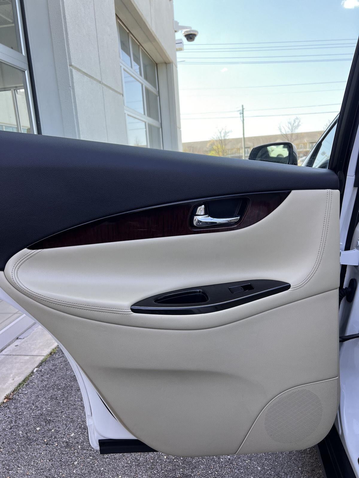 2017 INFINITI QX50 RWD