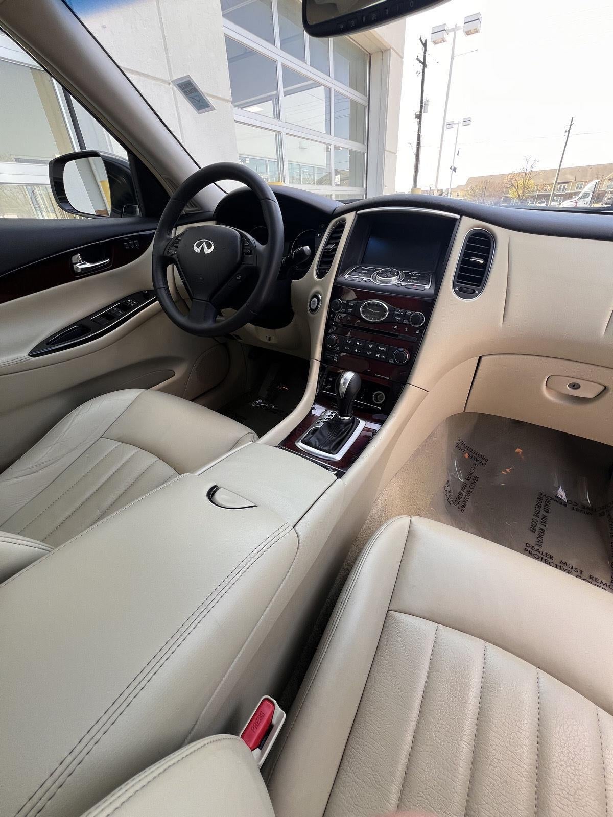 2017 INFINITI QX50 RWD