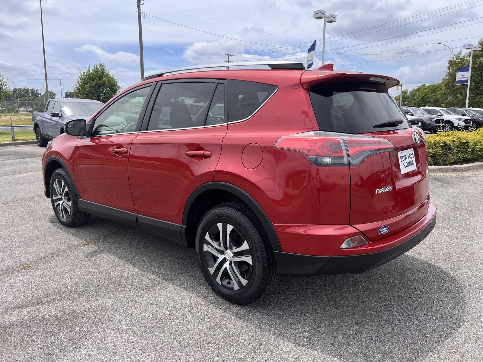 2017 Toyota RAV4 LE