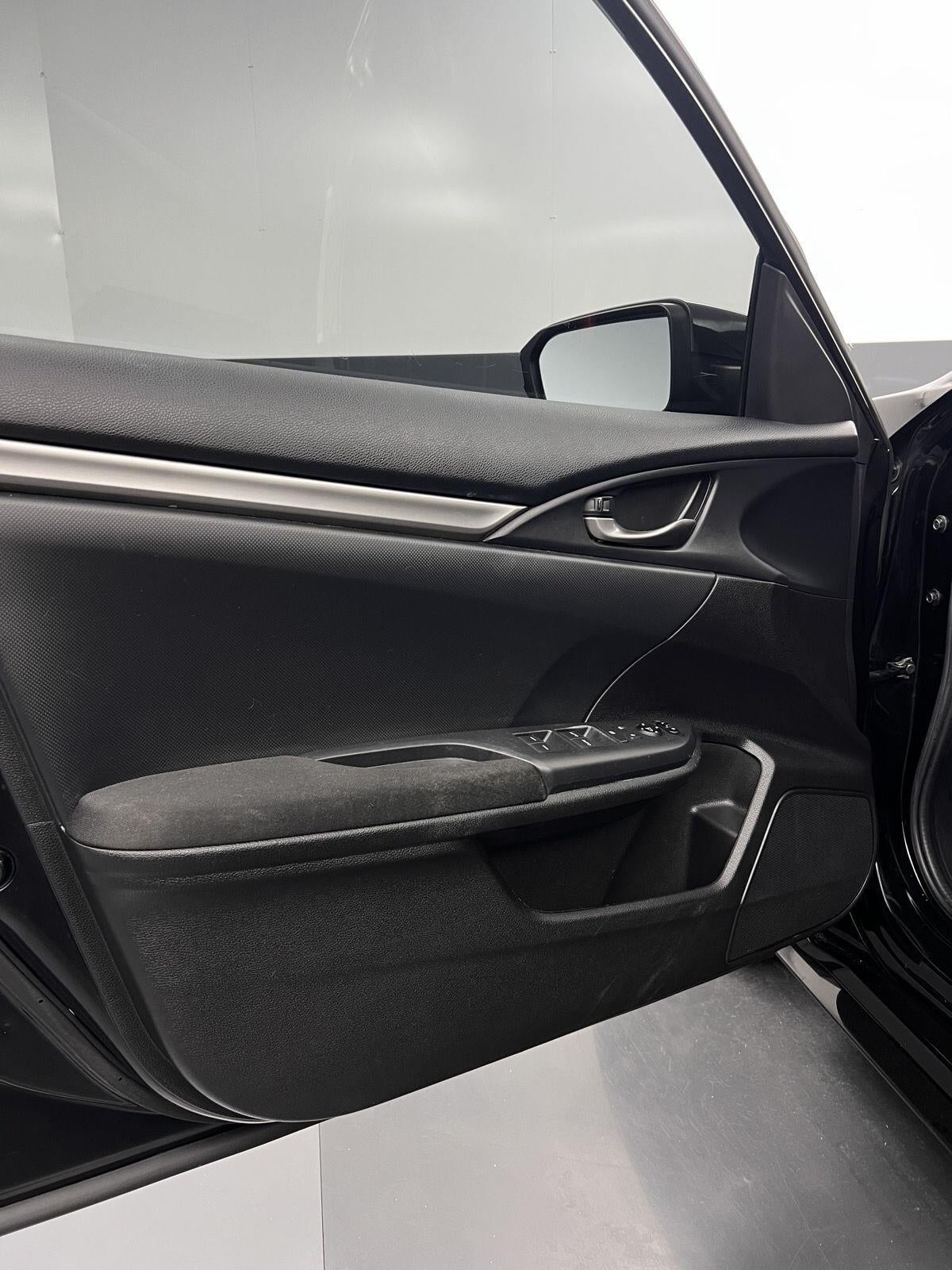 2018 Honda Civic Hatchback Sport