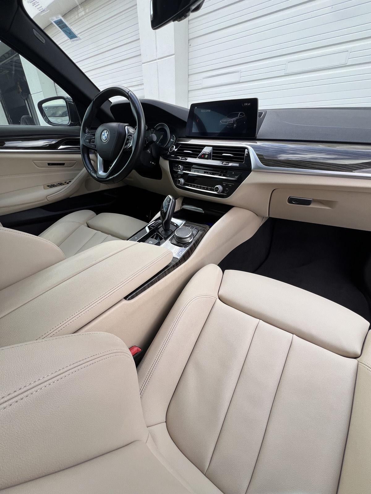 2019 BMW 5 Series 530i