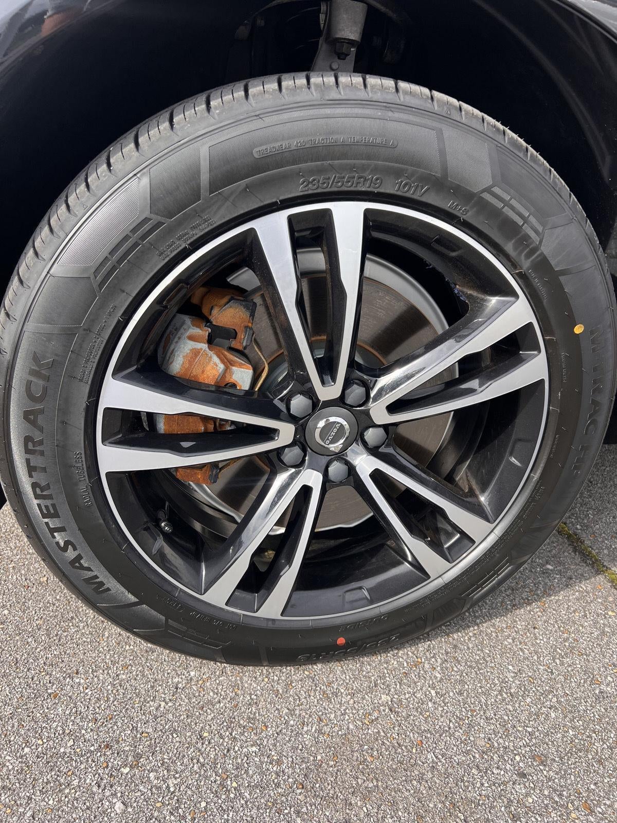 2019 Volvo XC60 Momentum