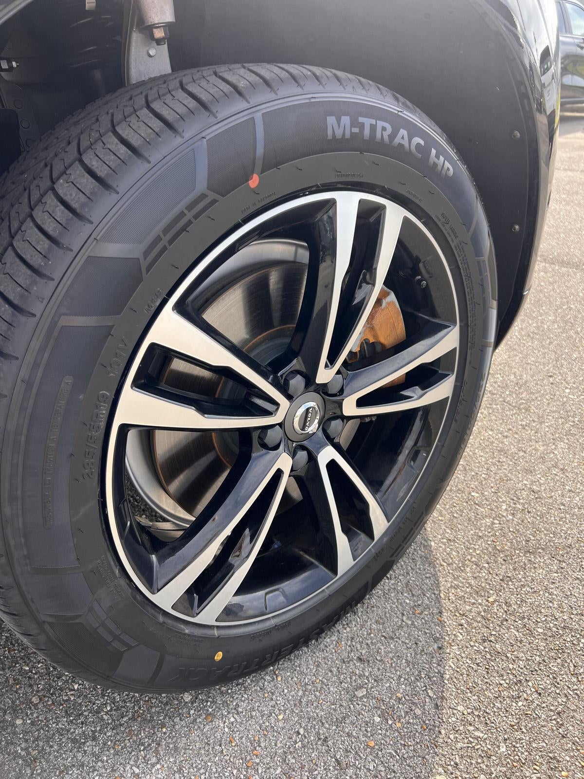 2019 Volvo XC60 Momentum