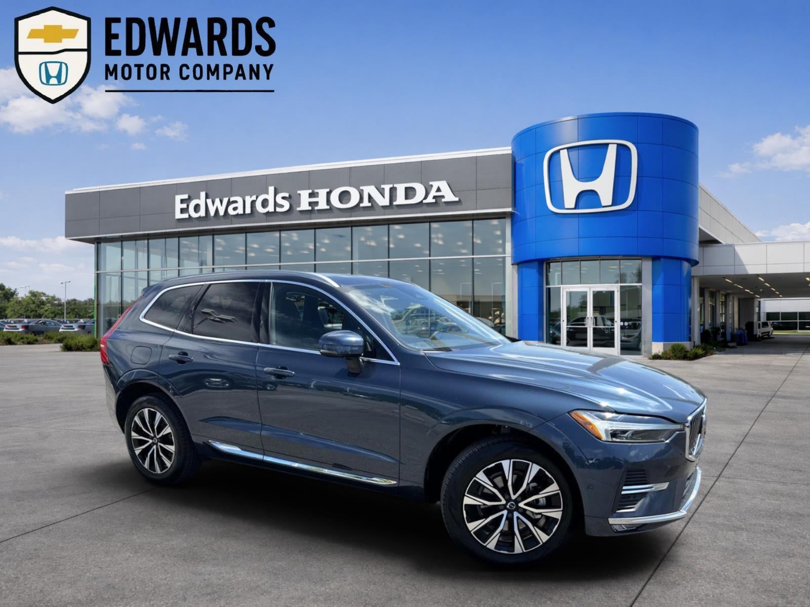 2023 Volvo XC60 B5 Plus Bright Theme FWD's photo