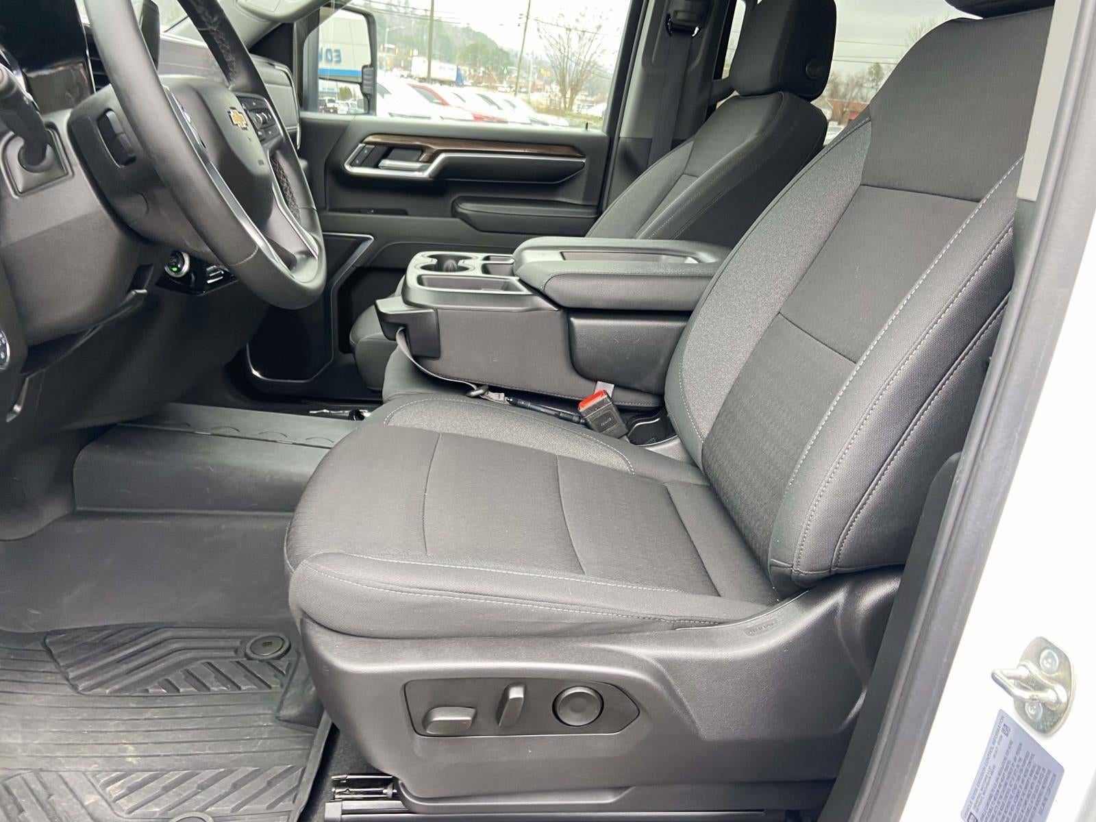 2025 Chevrolet Silverado 2500HD LT