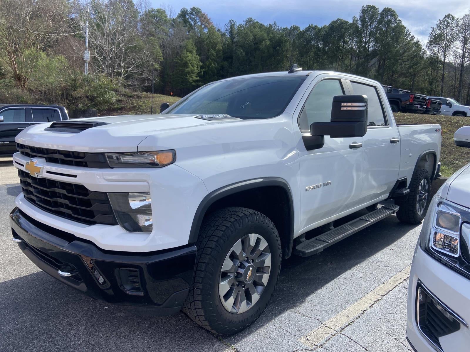 2024 Chevrolet Silverado 2500HD Custom