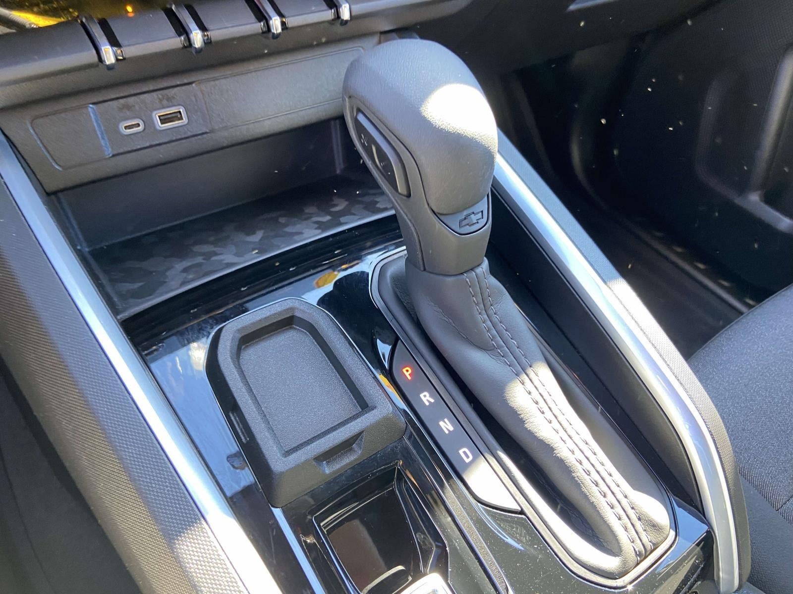 2025 Chevrolet COLORADO WT