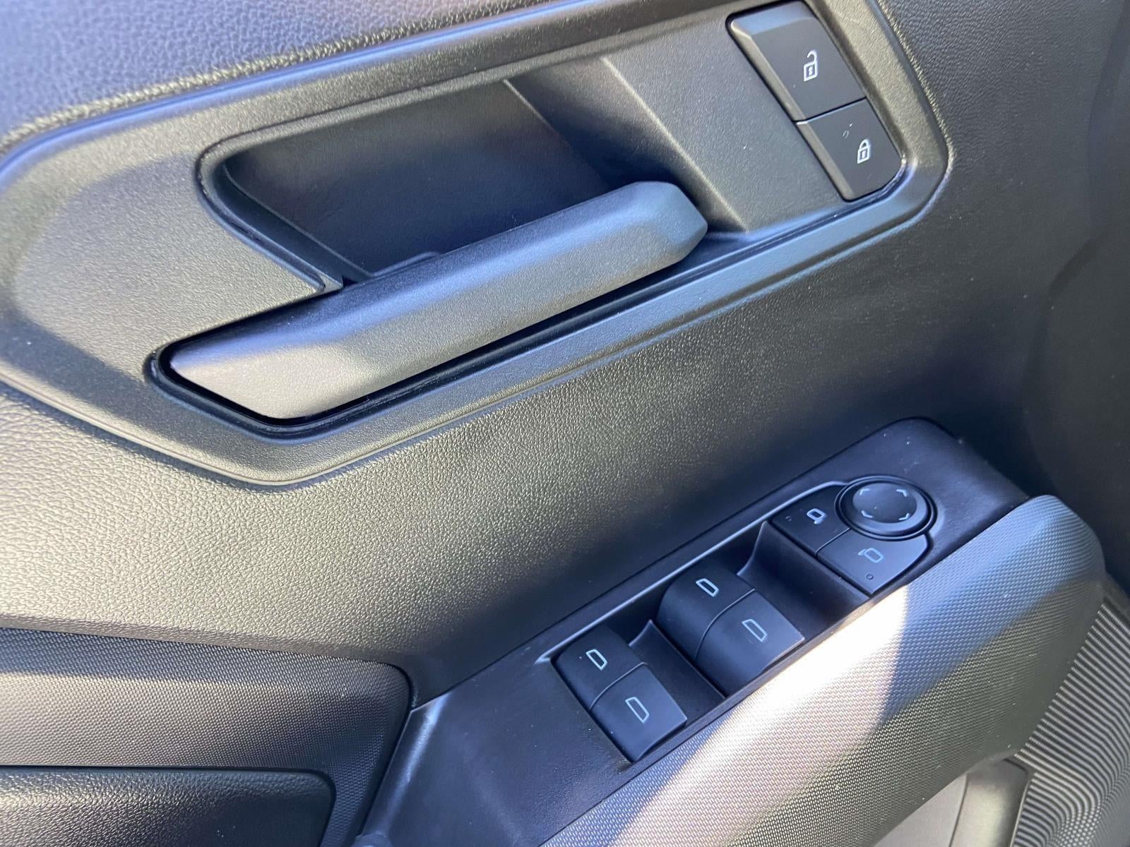 2025 Chevrolet COLORADO WT