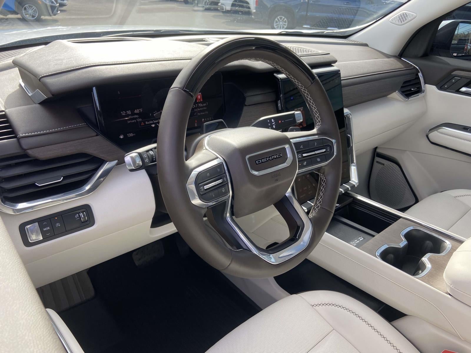 2024 GMC Acadia FWD Denali