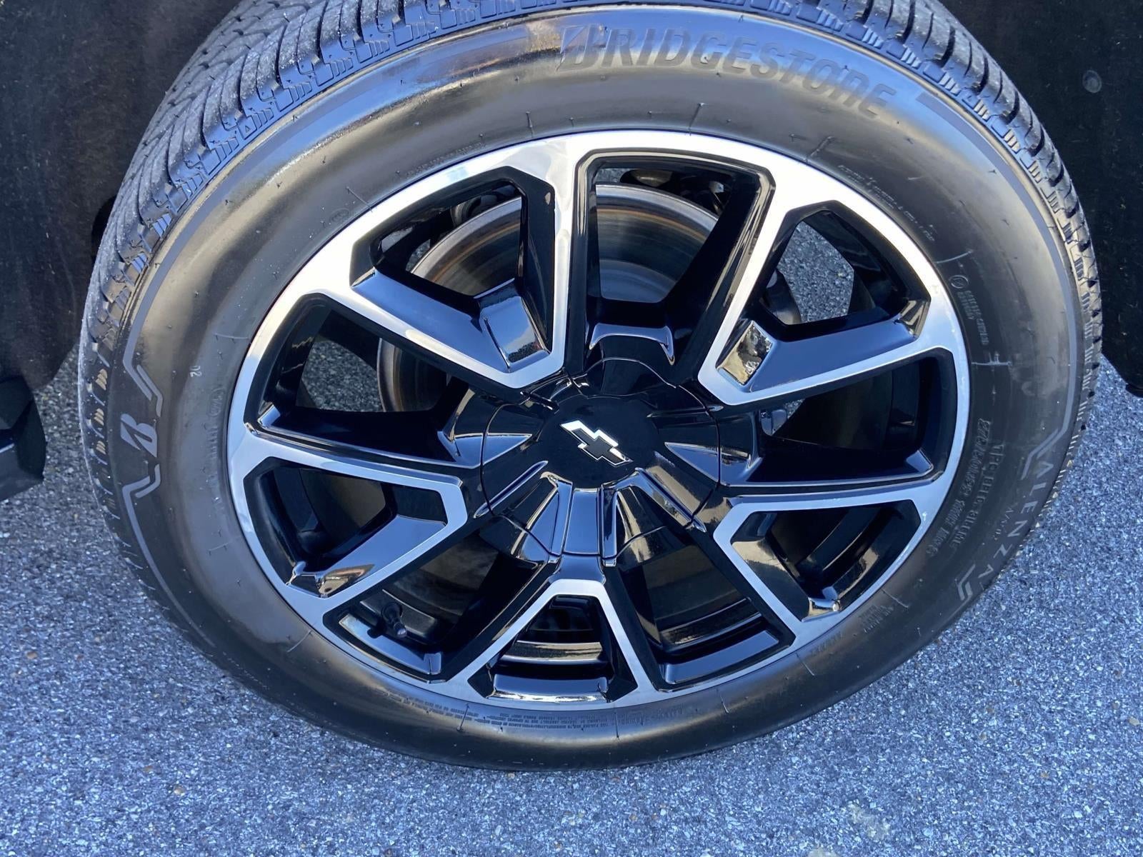 2022 Chevrolet TAHOE Base