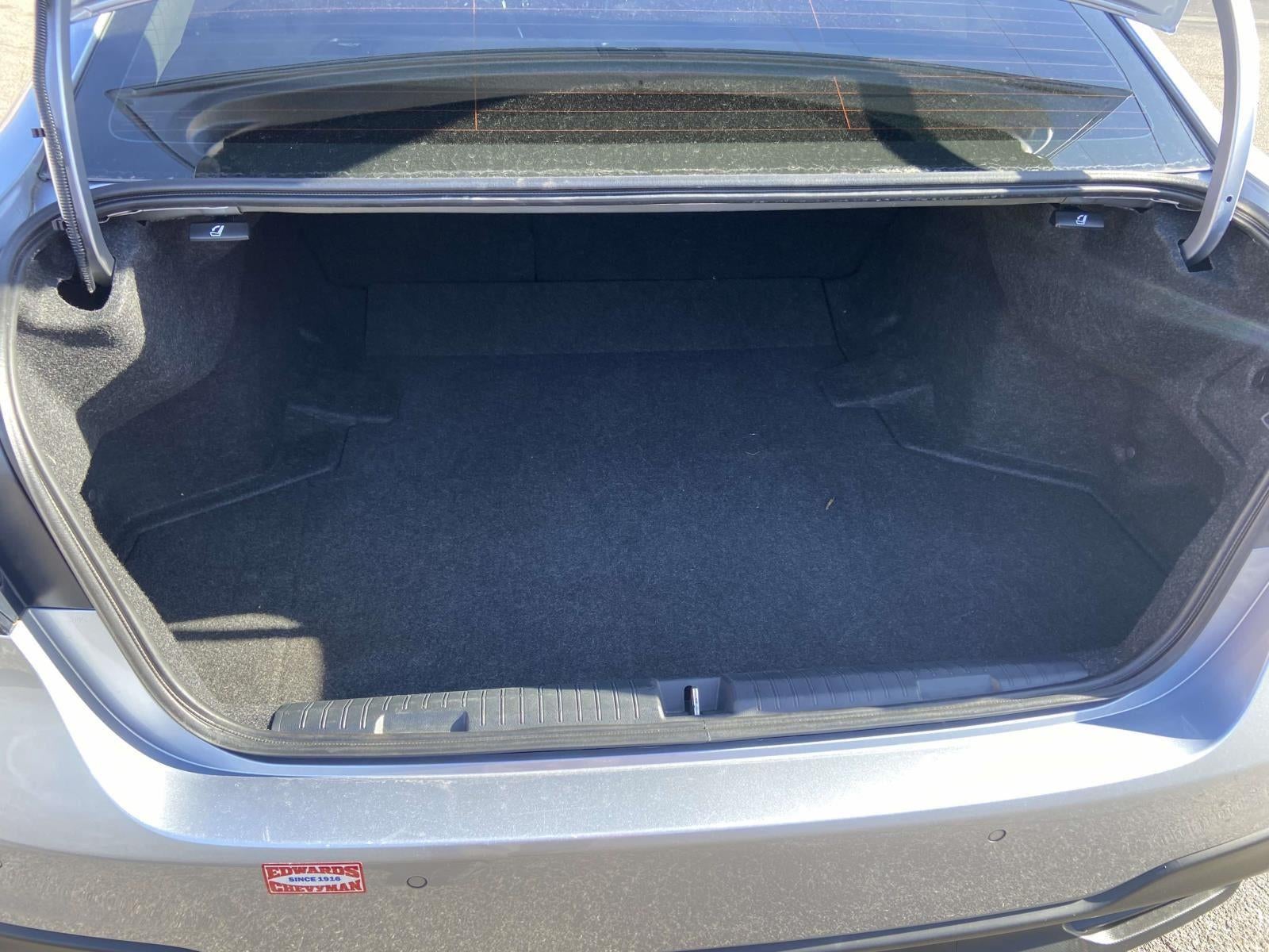 2022 Subaru Legacy Sport