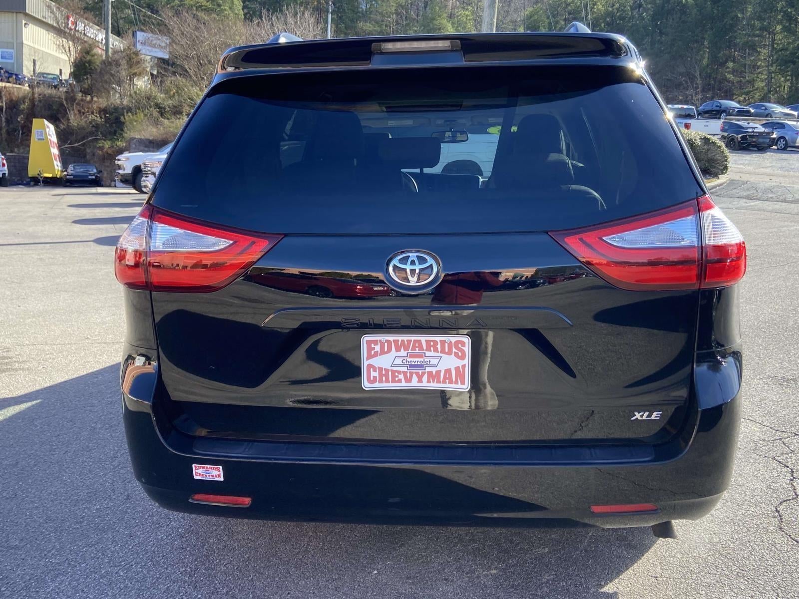 2016 Toyota Sienna XLE