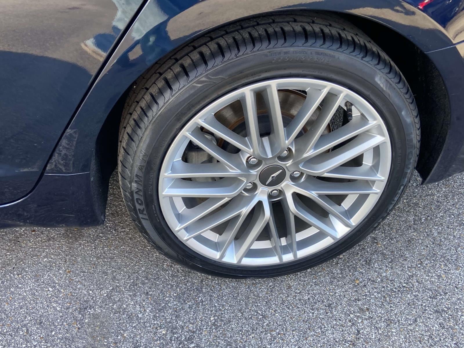 2020 Genesis G70 2.0T