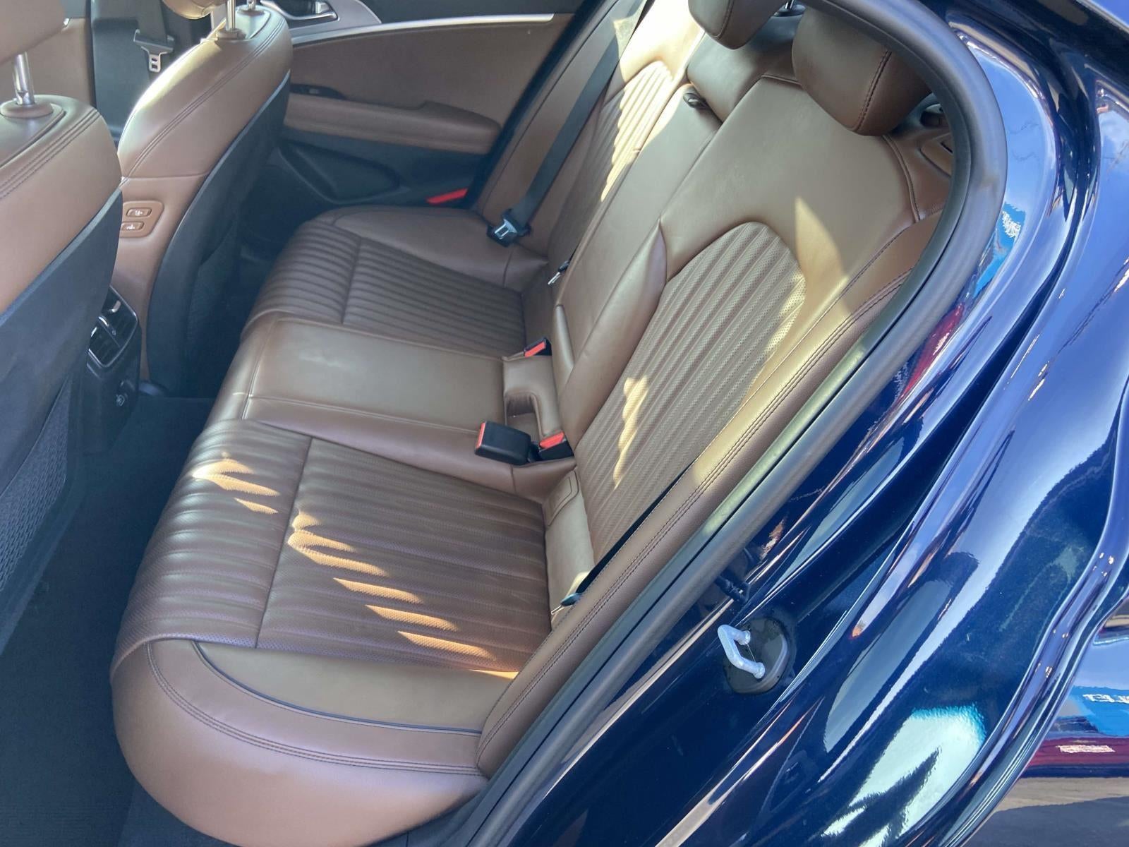 2020 Genesis G70 2.0T