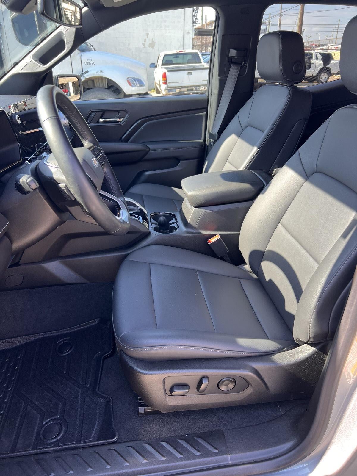 2024 Chevrolet Colorado 2WD LT