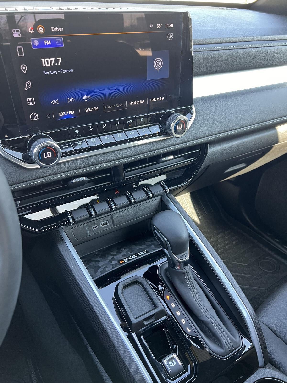 2024 Chevrolet Colorado 2WD LT