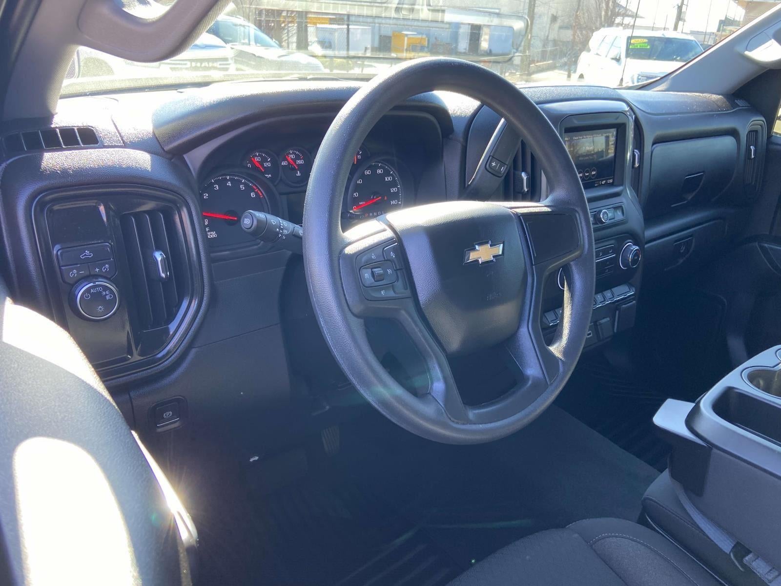 2025 Chevrolet Silverado 1500 Custom